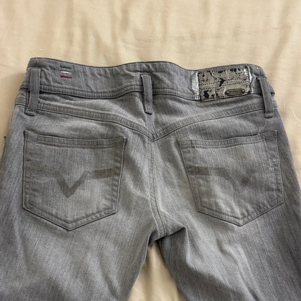 Diesel Women's Gray Jeans - Picture 2 of 3